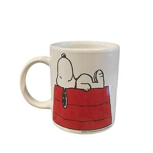 Vintage Peanuts Snoopy on Dog House Coffee Mug